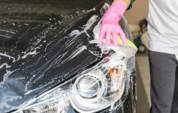 ¿Por qué es importante mantener mi auto limpio?  10 razones